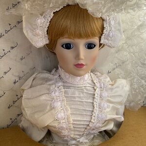 Summer bride , Franklin heirloom . Porcelain . 17 inch never used